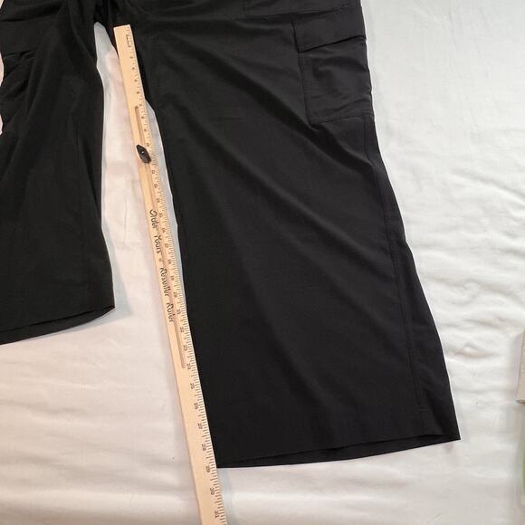 Athleta Brooklyn Heights Pants Plus Size 22 Black Cargo Pockets High Rise Casual - Picture 7 of 14